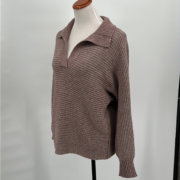 Cupcakes and Cashmere Dusty Rose Collared Split Neck Sweater Size Large - Picture 3 of 10